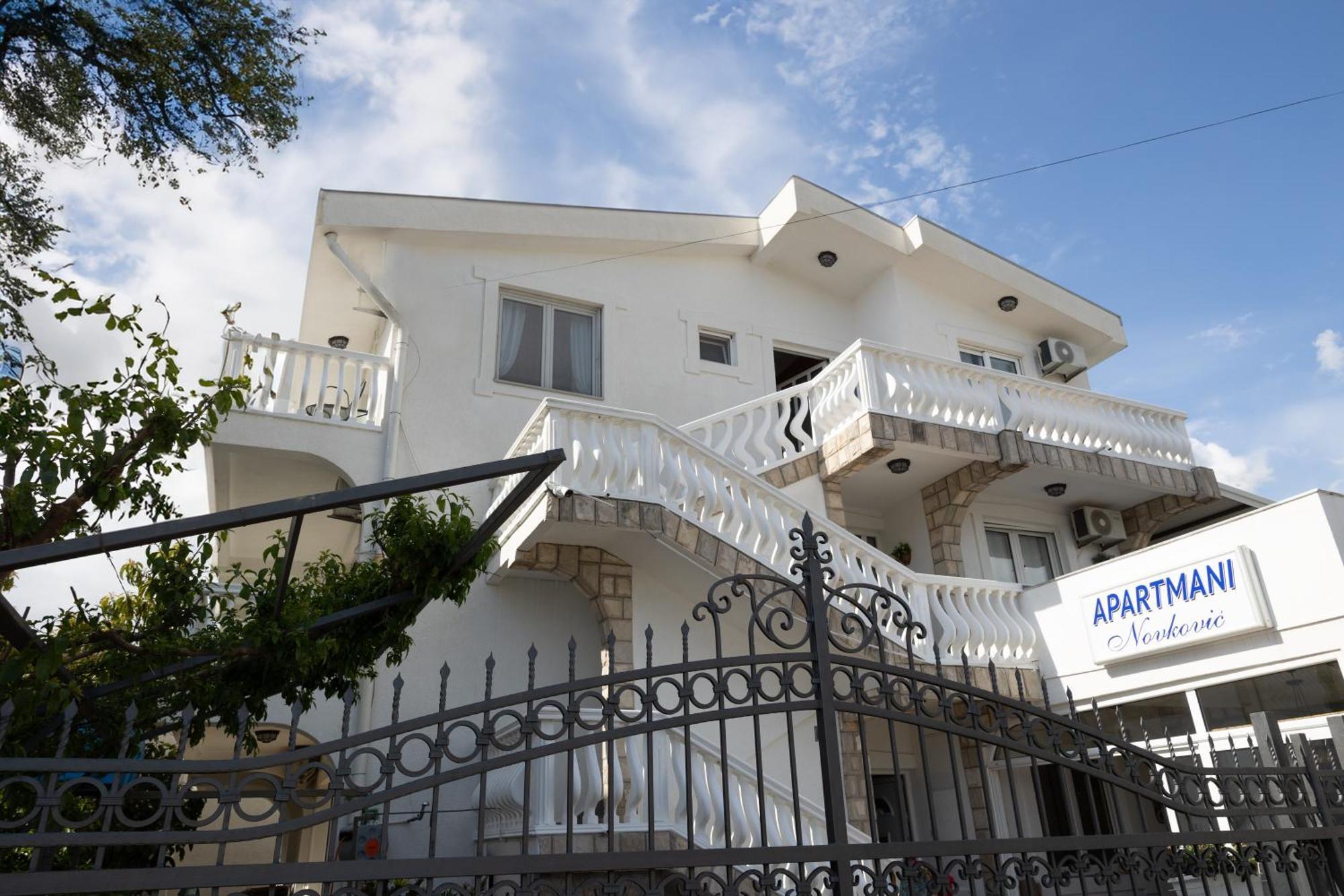 באר Apartmani Novkovic מראה חיצוני תמונה